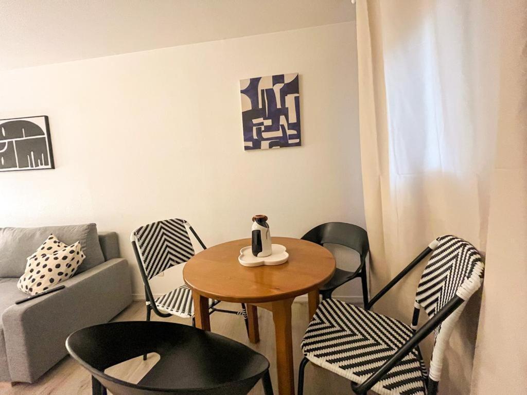 Suite Cobalt Villeurbanne Ngoại thất bức ảnh