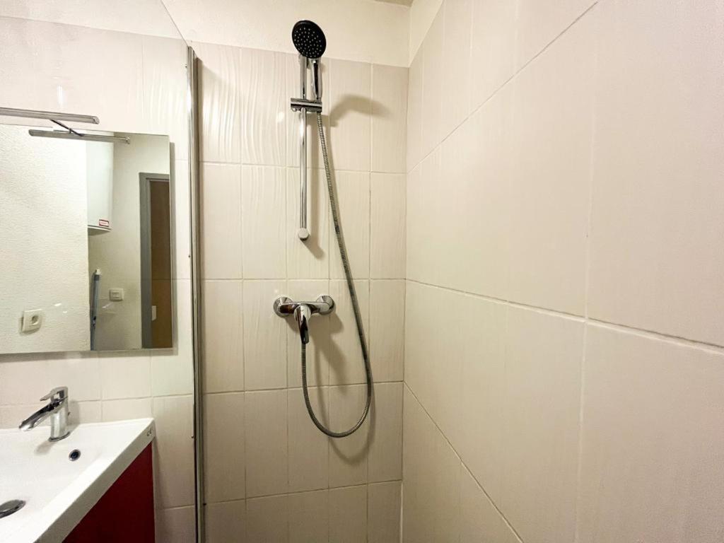 Suite Cobalt Villeurbanne Ngoại thất bức ảnh